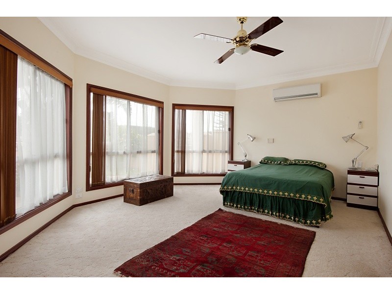 49 Coogee Ave, The Entrance North NSW 2261