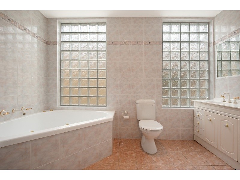 49 Coogee Ave, The Entrance North NSW 2261