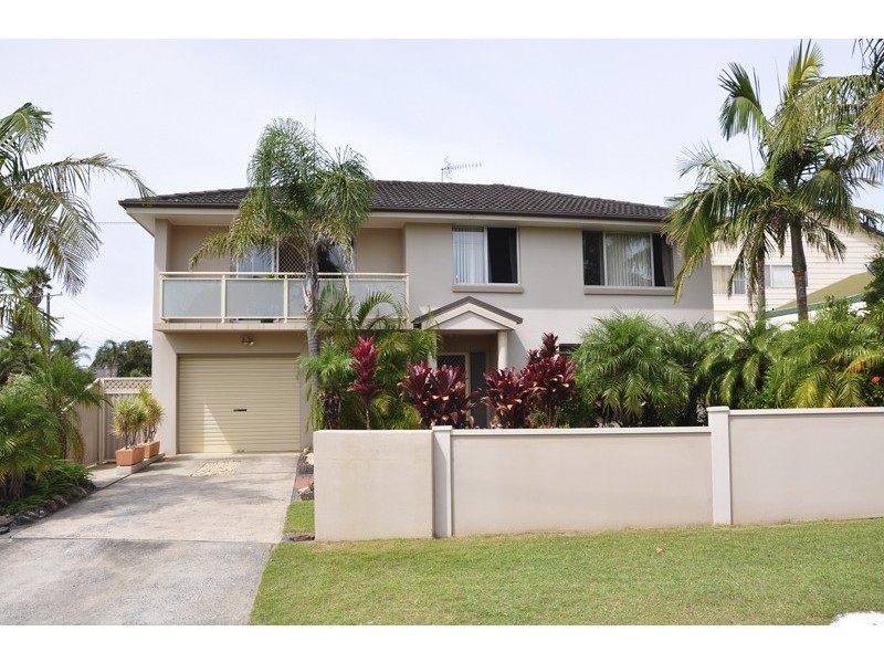 60 Bay Road, Blue Bay NSW 2261