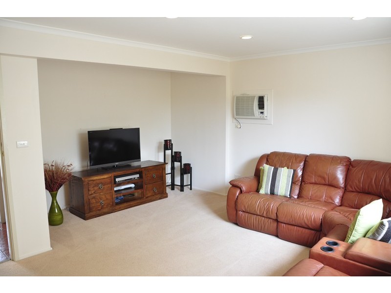 60 Bay Road, Blue Bay NSW 2261