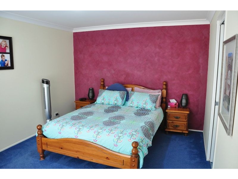 17 Ventura Avenue, Bateau Bay NSW 2261