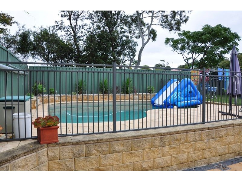 17 Ventura Avenue, Bateau Bay NSW 2261