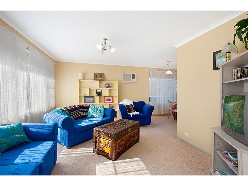 18 Hazel Close, Berkeley Vale NSW 2261