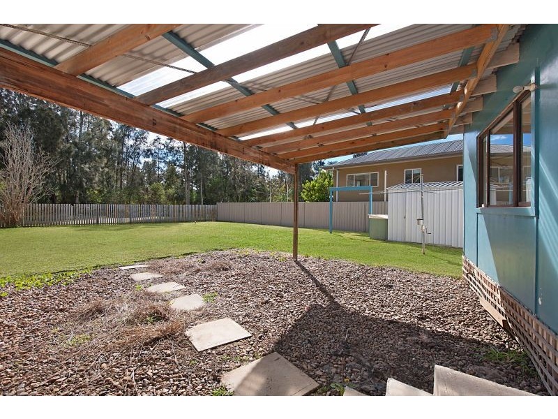 215 Geoffrey Rd, Chittaway Point NSW 2261