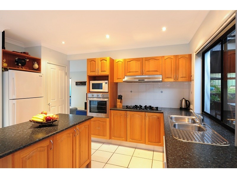 2 Gladys Avenue, Berkeley Vale NSW 2261