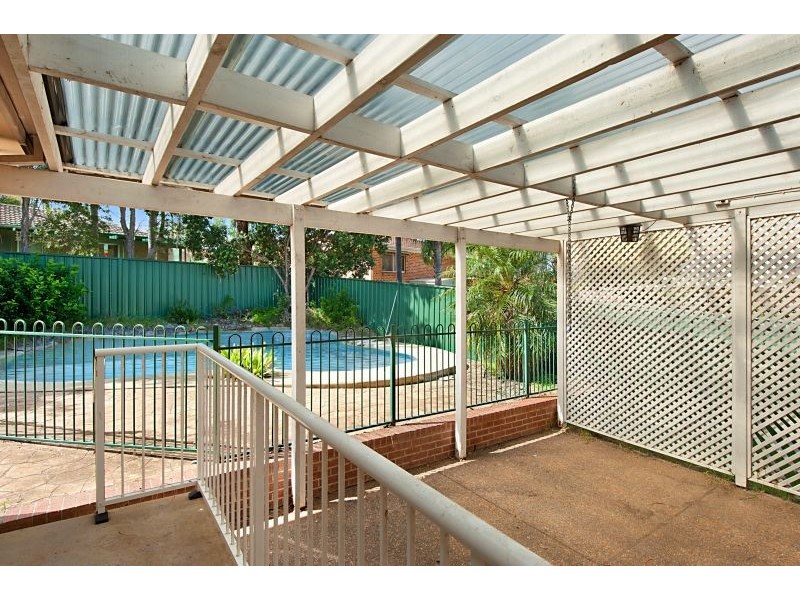 32 Sir Joseph Banks Dr, Bateau Bay NSW 2261