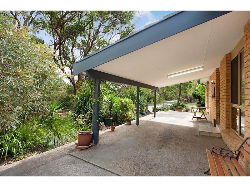 1 Shakespeare Avenue, Bateau Bay NSW 2261