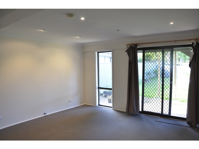 31 Yimbala Street, Killarney Vale NSW 2261