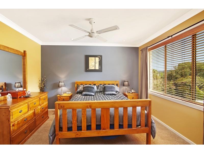2 Palm Cl, Glenning Valley NSW 2261