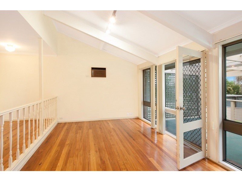 66 Platypus Ave, Berkeley Vale NSW 2261