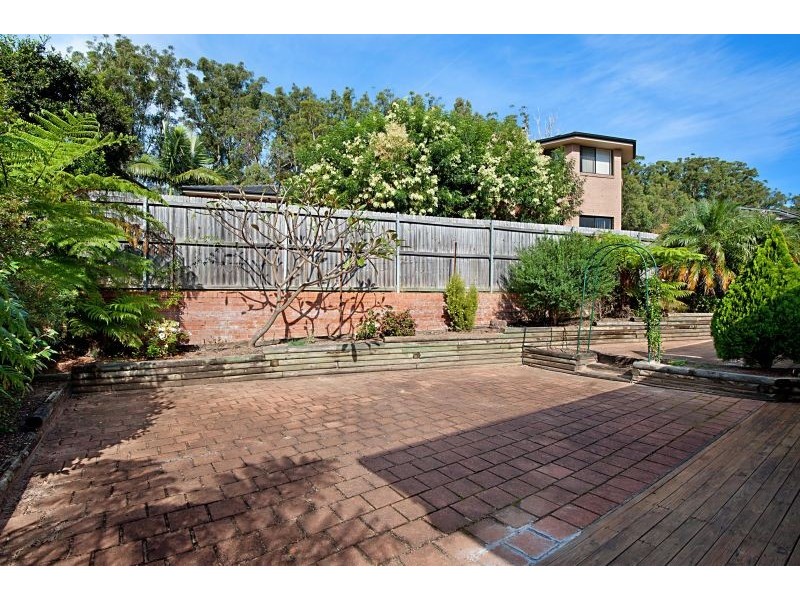 16 Deloraine Gln, Mardi NSW 2259