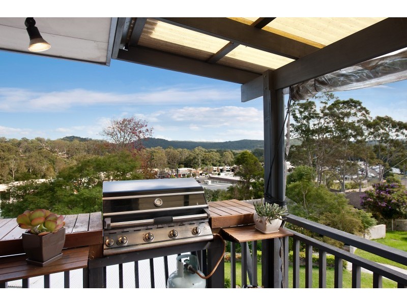 16 Kimpton Place, Wyoming NSW 2250