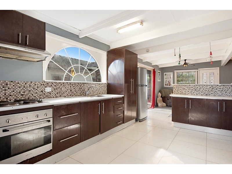 38 Laguna Parade, Berkeley Vale NSW 2261