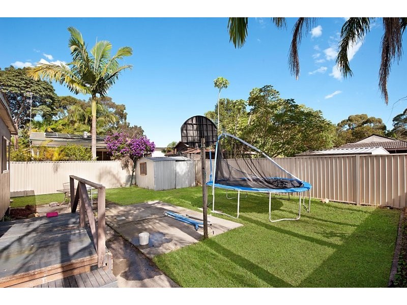 38 Laguna Parade, Berkeley Vale NSW 2261