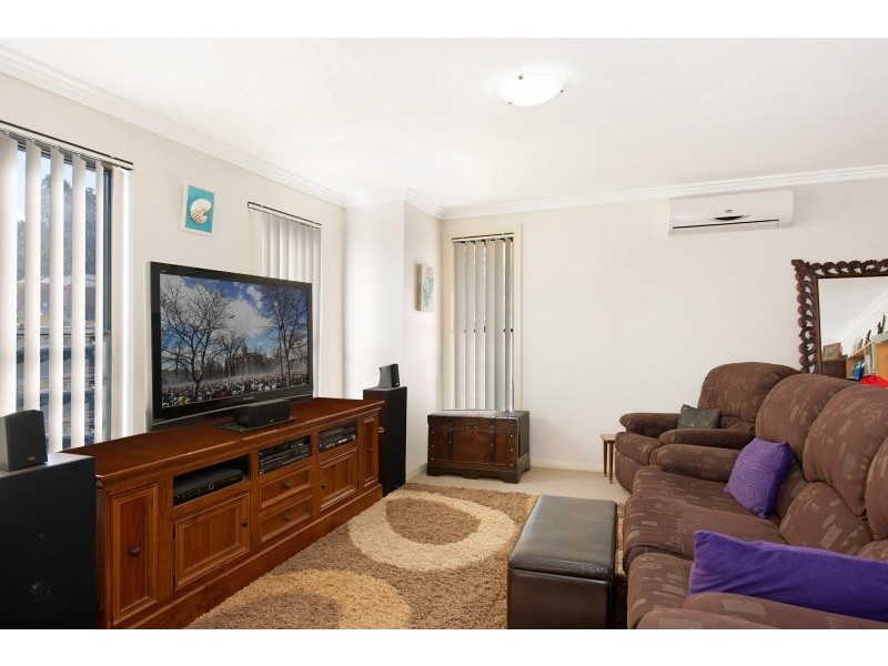 4/5 Zelman Cl, Watanobbi NSW 2259