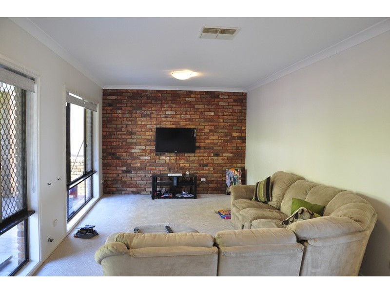 21 Keveer Close, Berkeley Vale NSW 2261