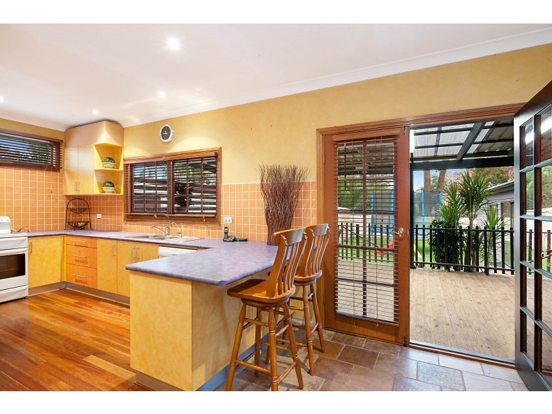 3 Emerald Pl, Berkeley Vale NSW 2261