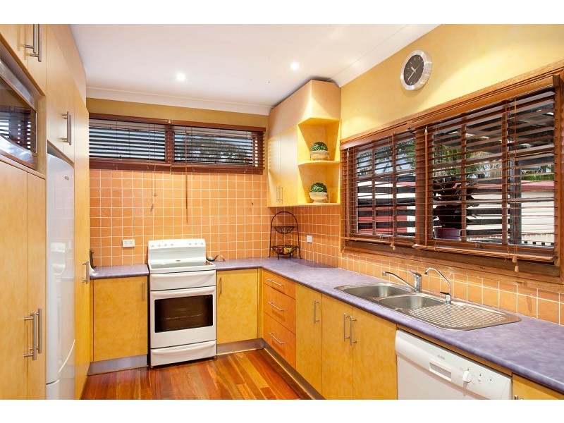 3 Emerald Pl, Berkeley Vale NSW 2261