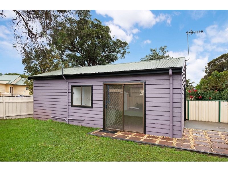 3 Emerald Pl, Berkeley Vale NSW 2261