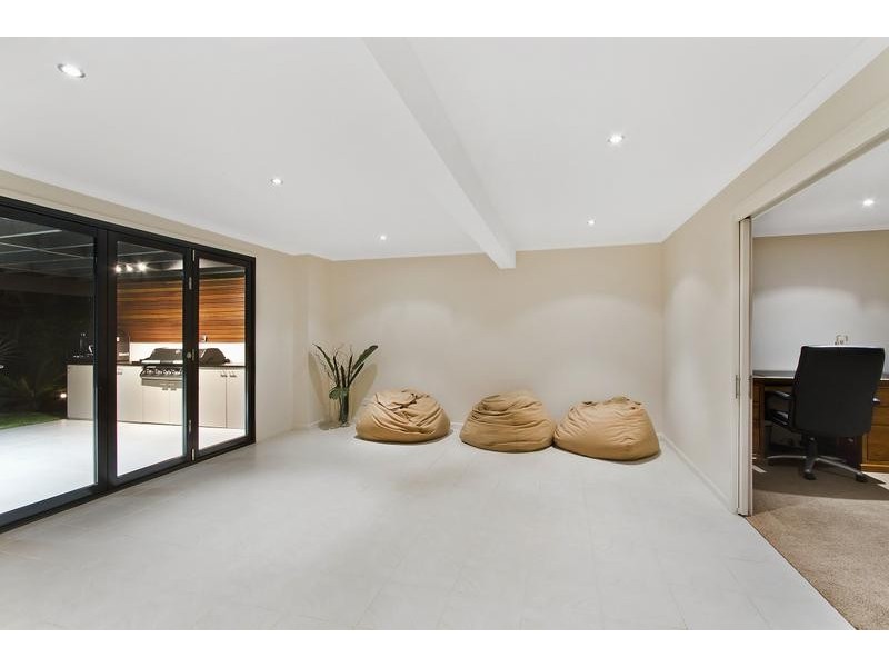 11 Blenheim Avenue, Berkeley Vale NSW 2261