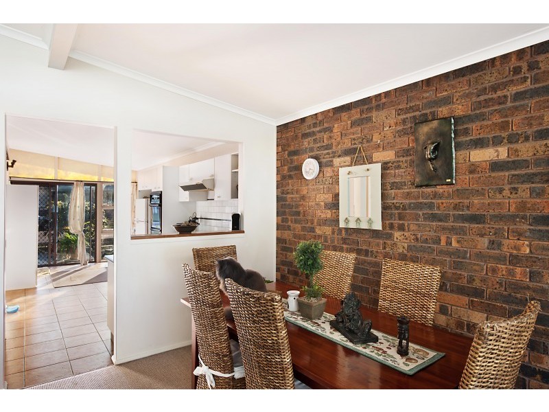 353 Lakedge Ave, Berkeley Vale NSW 2261