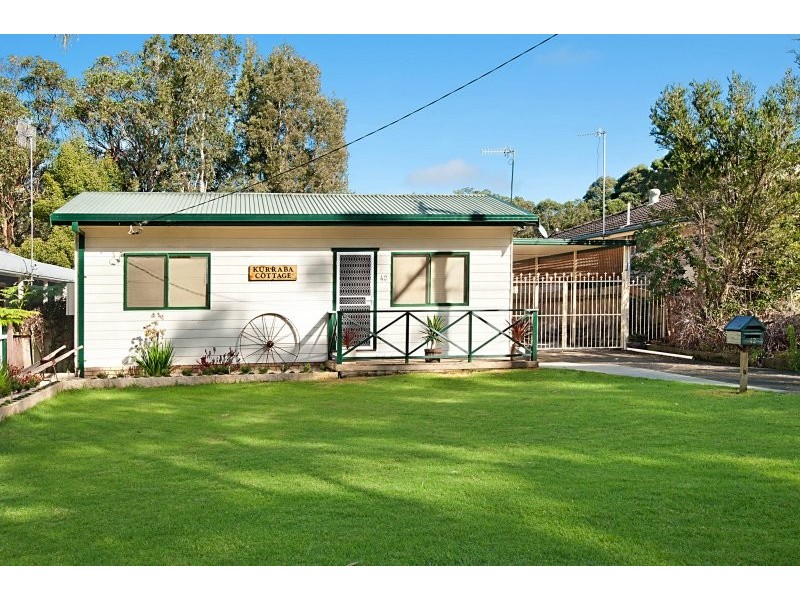 42 Kurraba Parade, Berkeley Vale NSW 2261