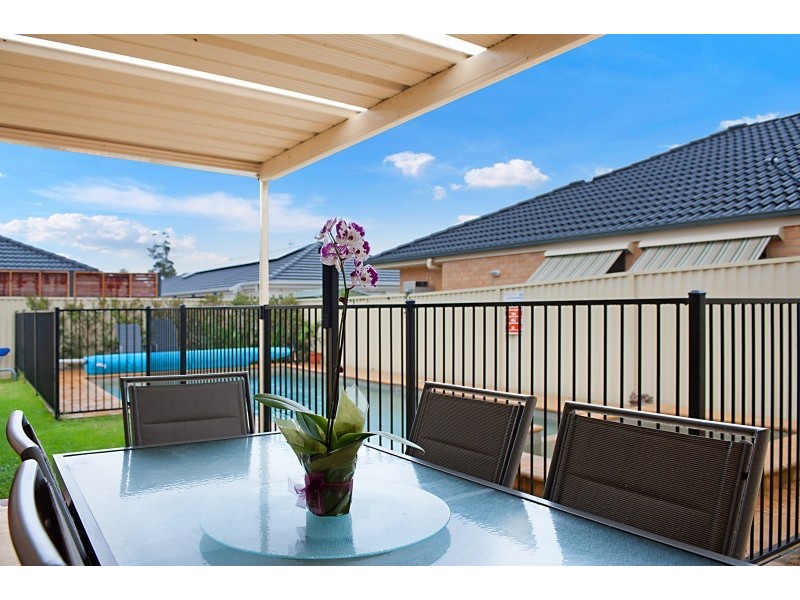 18 Blue Crane Cl, Tumbi Umbi NSW 2261