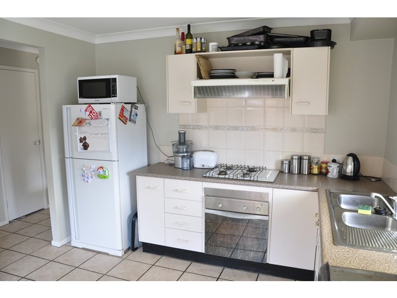 17 Castlereagh Crescent, Bateau Bay NSW 2261