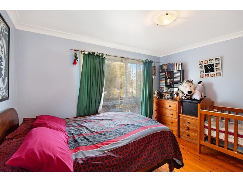 31 St James Ave, Berkeley Vale NSW 2261