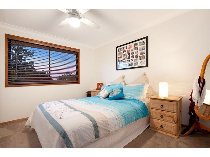 74 Henry Parkes Drive, Berkeley Vale NSW 2261
