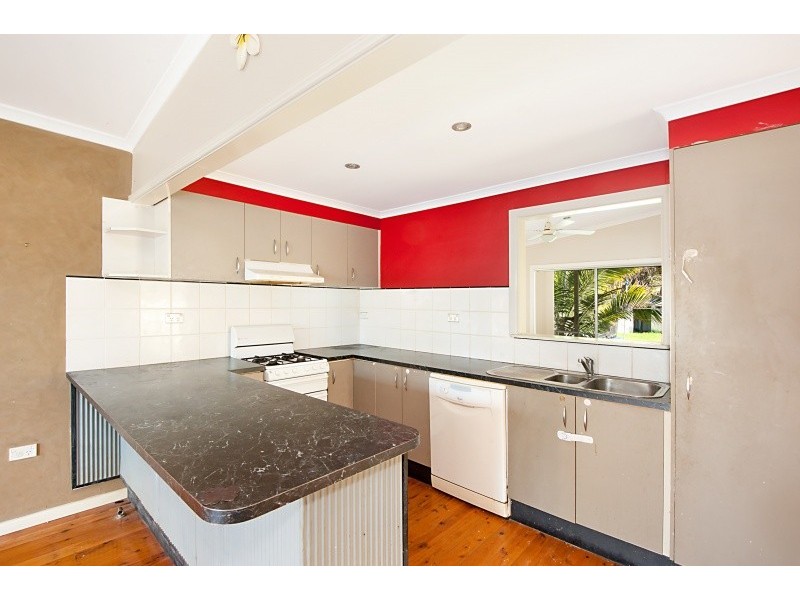 14 Fran Avenue, Berkeley Vale NSW 2261