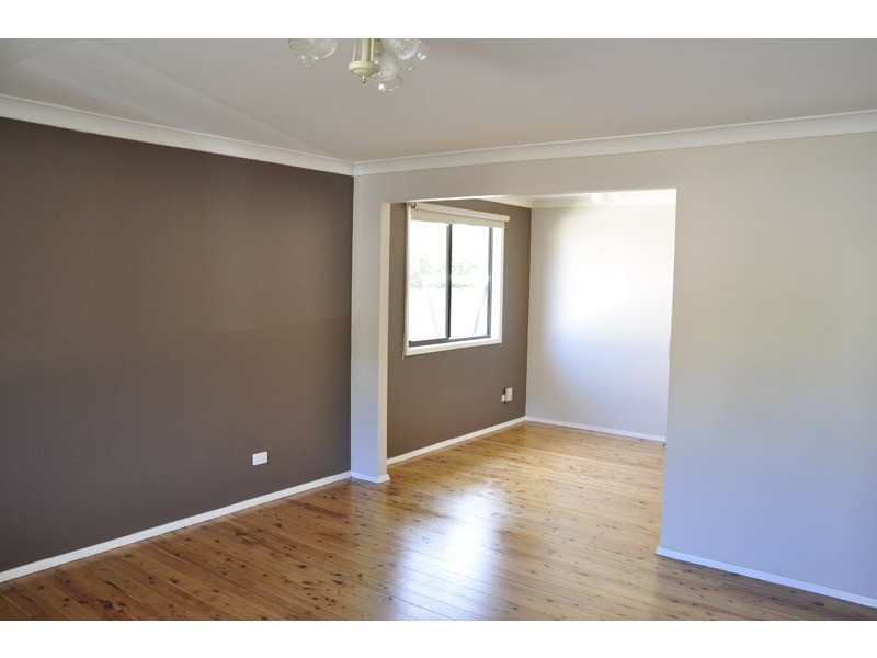22 Lakedge Avenue, Berkeley Vale NSW 2261