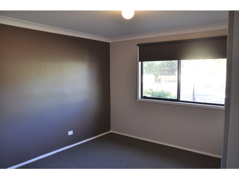 22 Lakedge Avenue, Berkeley Vale NSW 2261