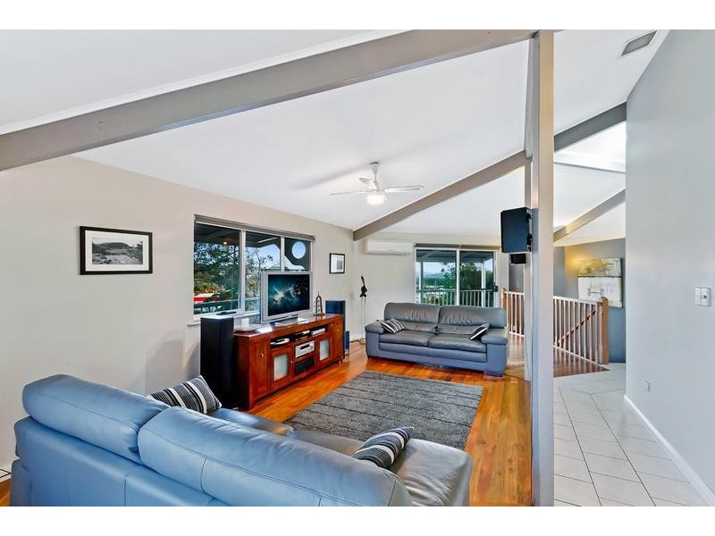 7 Longs Road, Bateau Bay NSW 2261