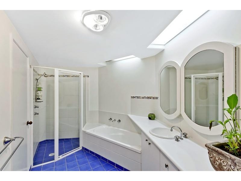 7 Longs Road, Bateau Bay NSW 2261