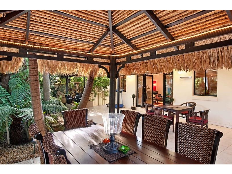 19 Bushlands Ave, Killarney Vale NSW 2261