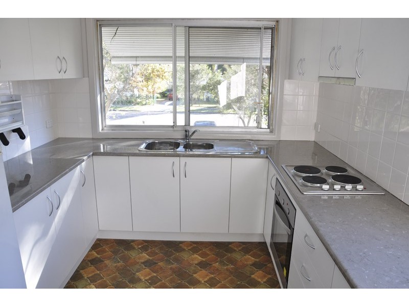 291 Lakedge Ave, Berkeley Vale NSW 2261
