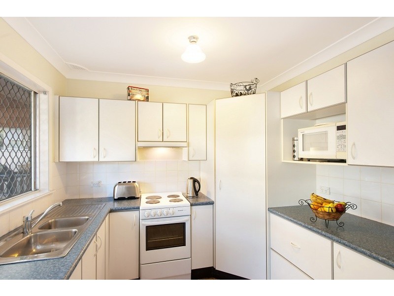 123 Eastern Road, Bateau Bay NSW 2261