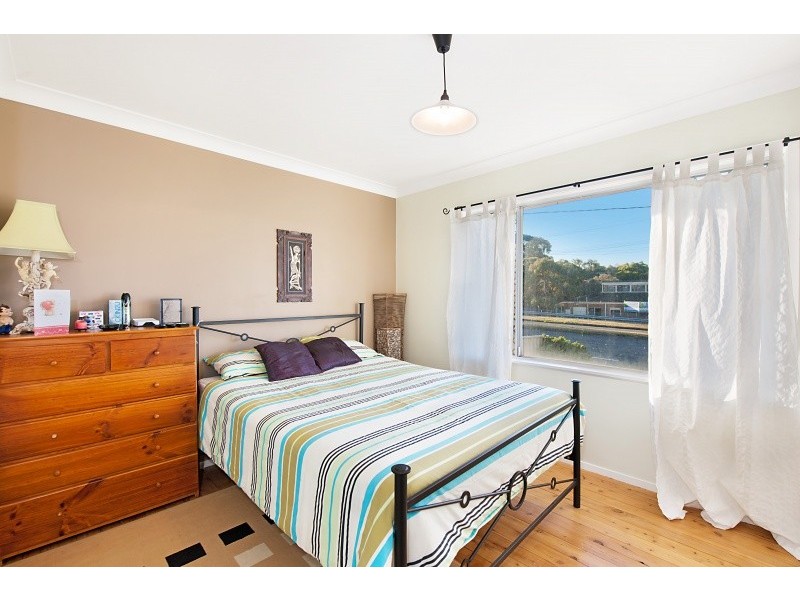 123 Eastern Road, Bateau Bay NSW 2261
