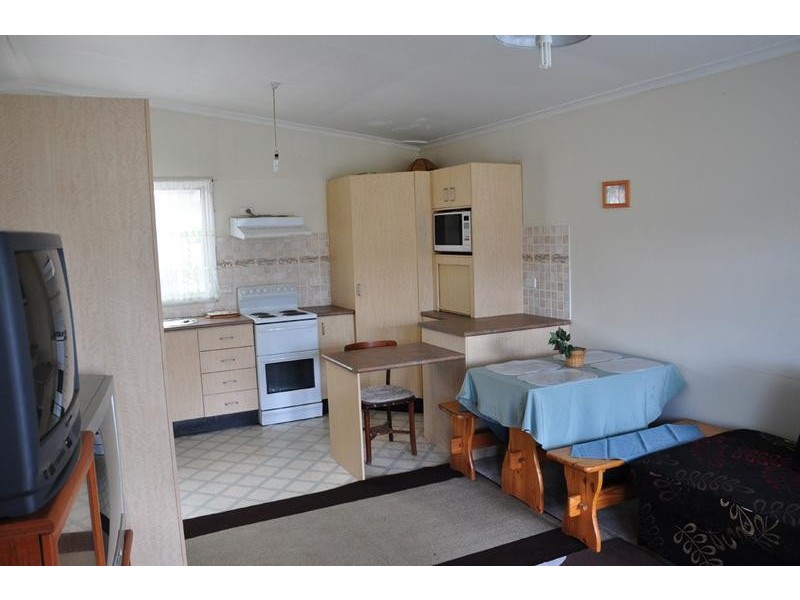 7 Black Swan Street, Berkeley Vale NSW 2261