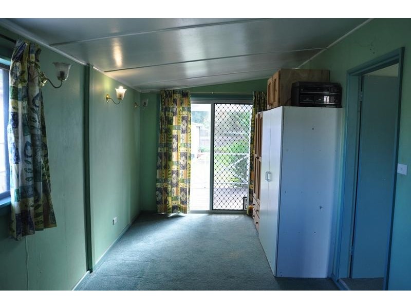 7 Black Swan Street, Berkeley Vale NSW 2261