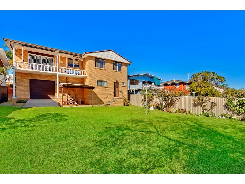 45 Bellevue St, Shelly Beach NSW 2261