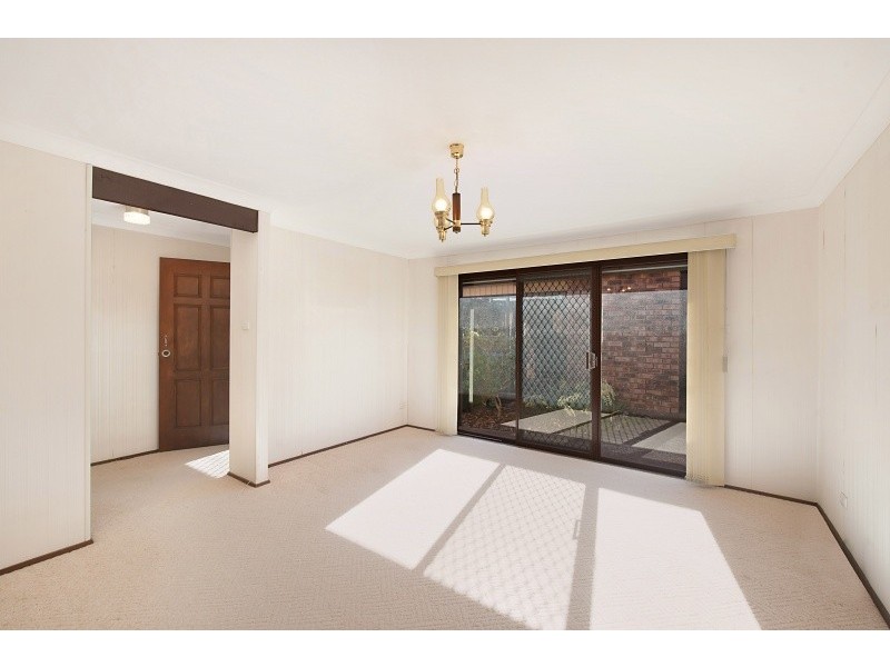 24 Robertson Rd, Killarney Vale NSW 2261