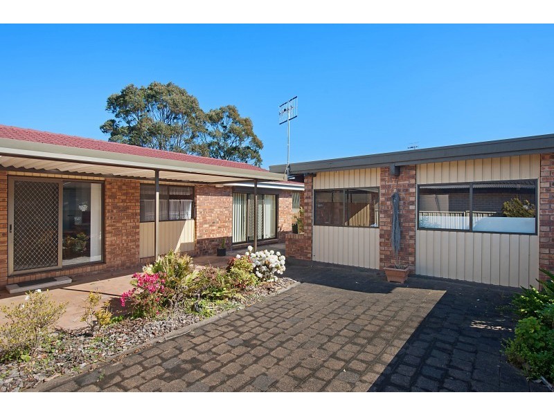 24 Robertson Rd, Killarney Vale NSW 2261