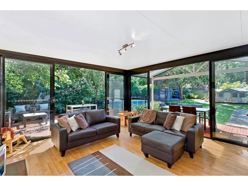 6 Compass Close, Bateau Bay NSW 2261