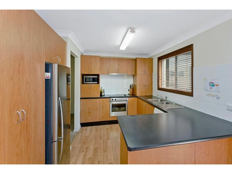 6 Compass Close, Bateau Bay NSW 2261