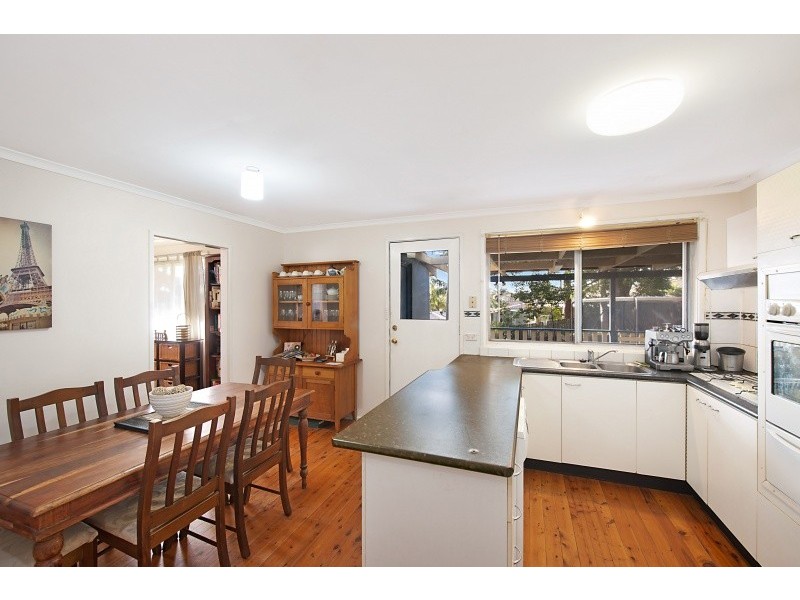 71 Platypus Road, Berkeley Vale NSW 2261