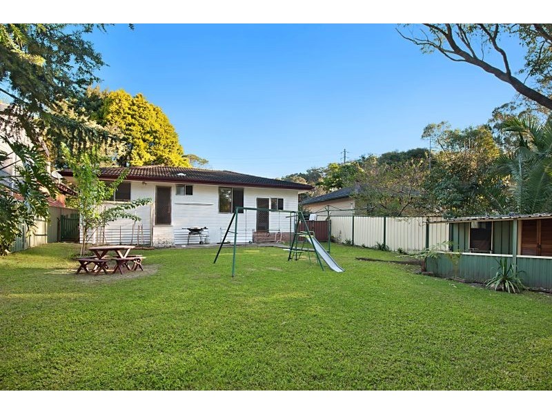 99 Albatross Road, Berkeley Vale NSW 2261