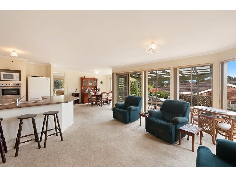 2 Bega Close, Glenning Valley NSW 2261