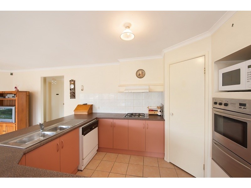 2 Bega Close, Glenning Valley NSW 2261